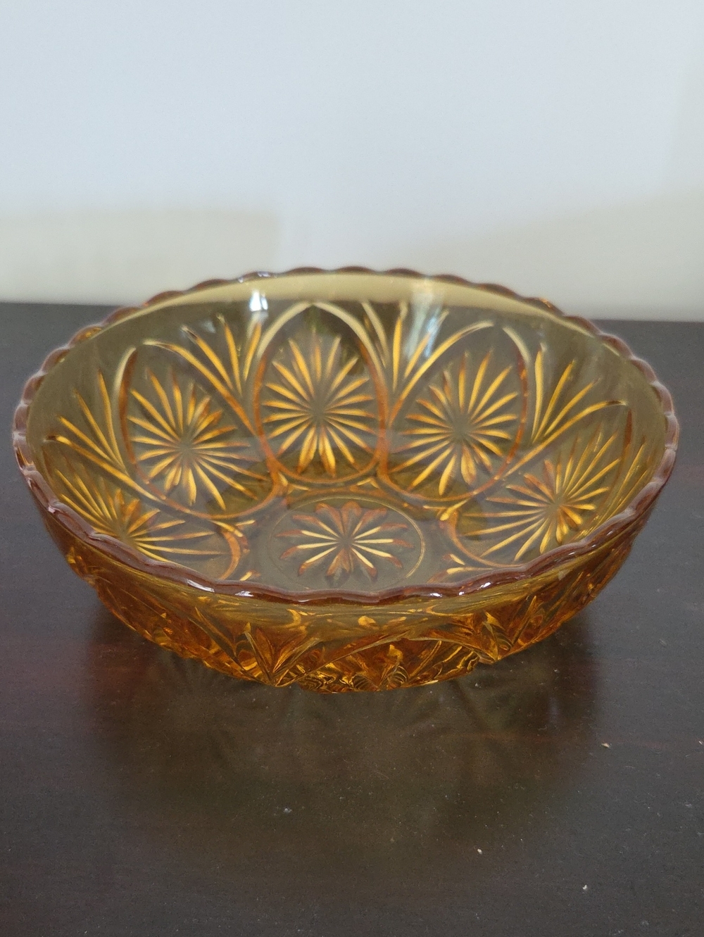 Vintage Anchor Hocking Medallion Amber Honey Glass Serving Bowl